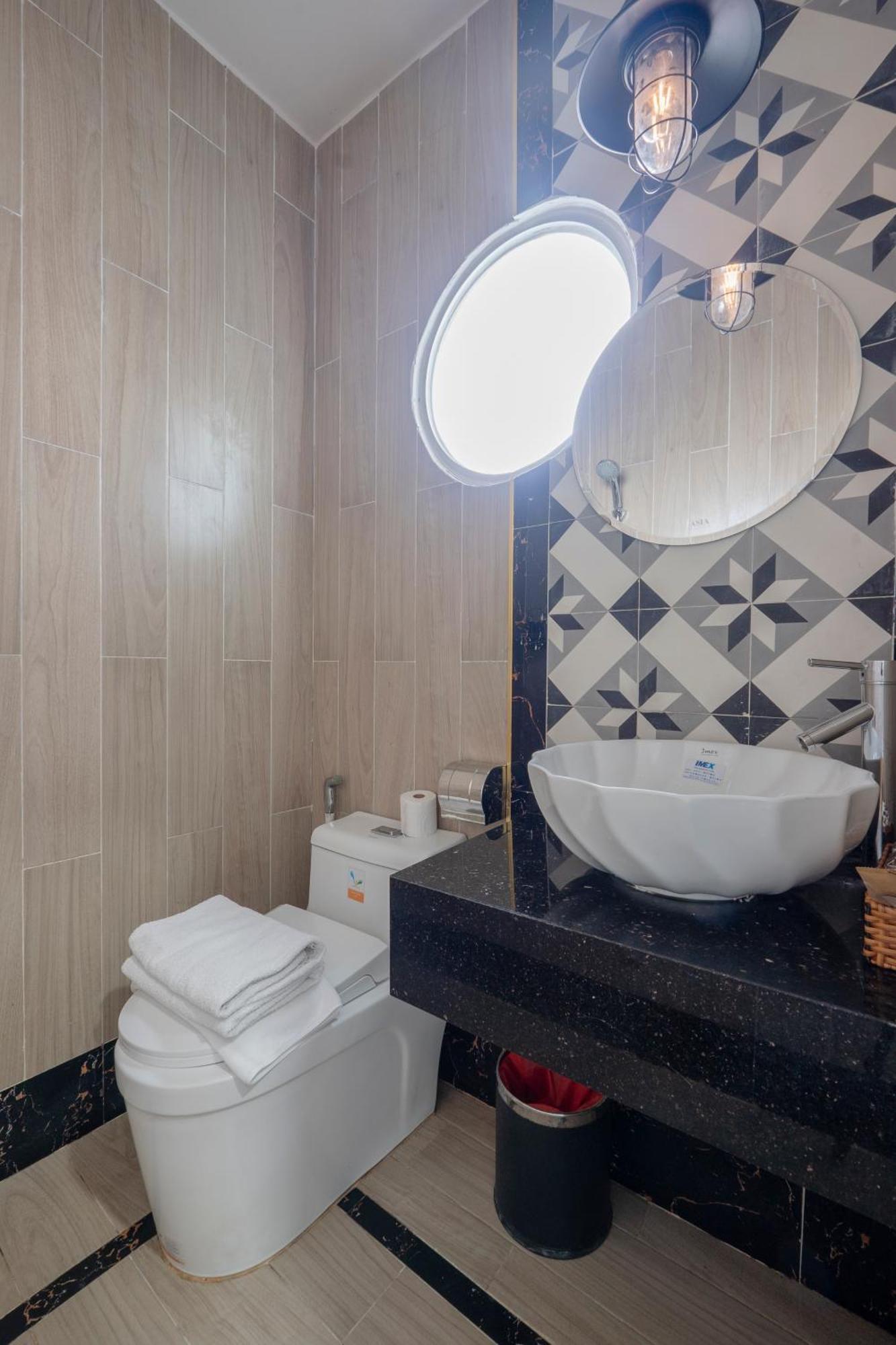 Mg Daisy Boutique Hotel Хошимин Екстериор снимка