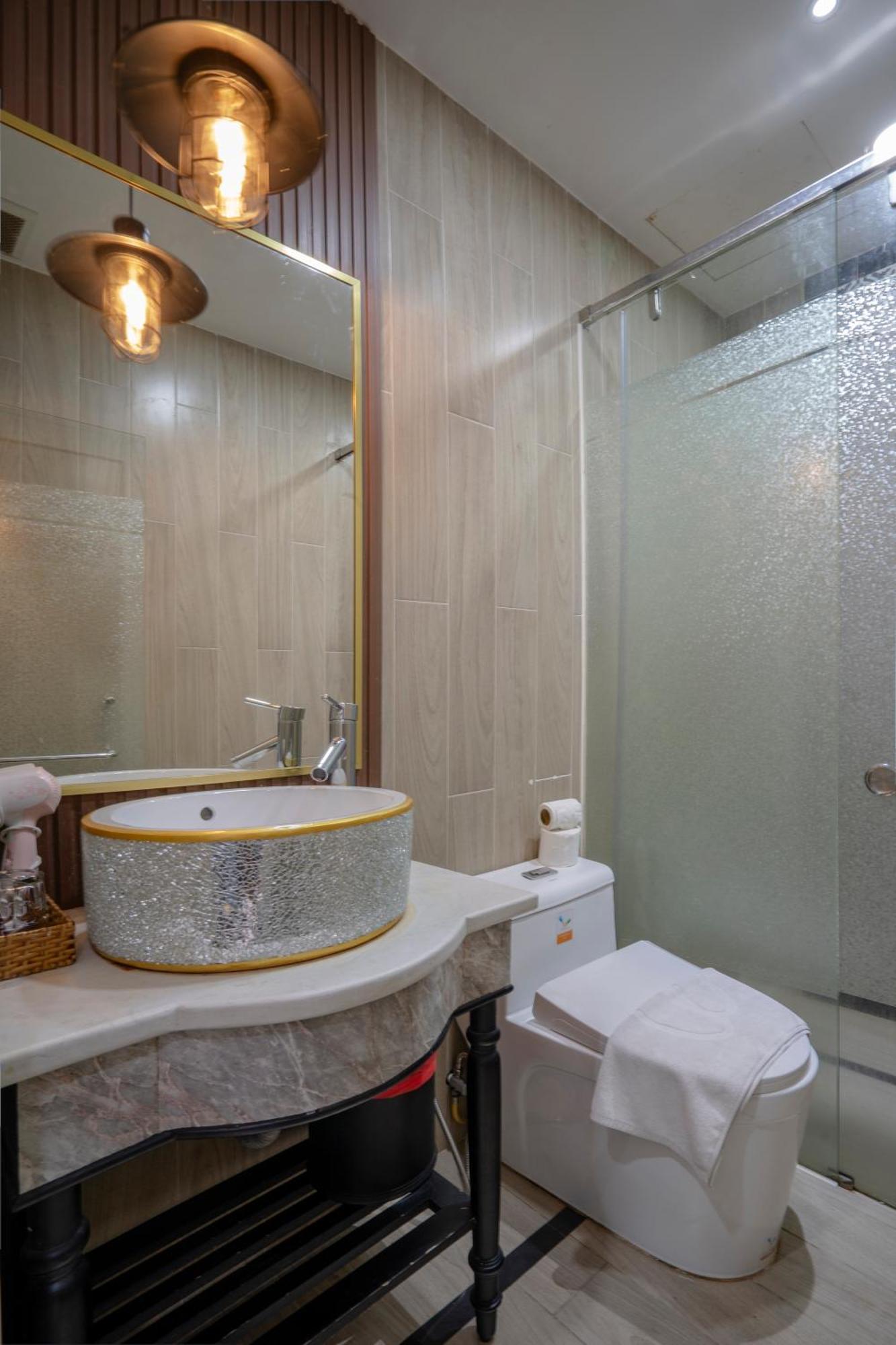 Mg Daisy Boutique Hotel Хошимин Екстериор снимка